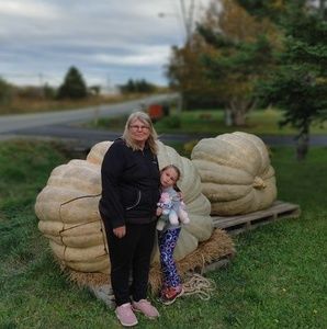 Meet your Posher, Vivian